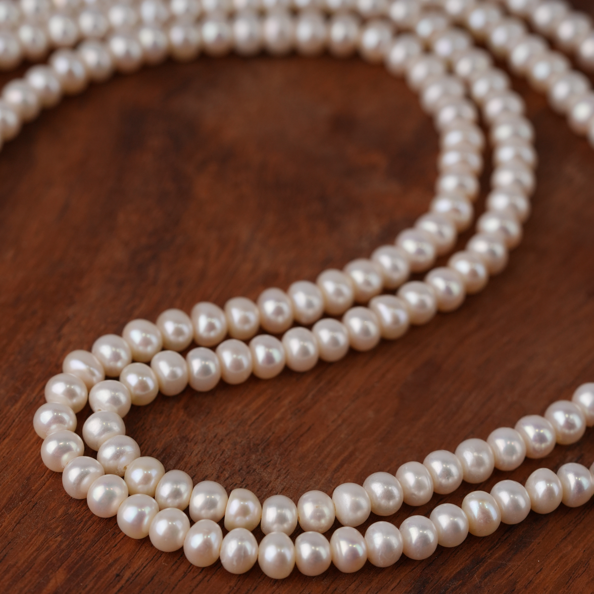 Double-Strand White Button Pearl Mala