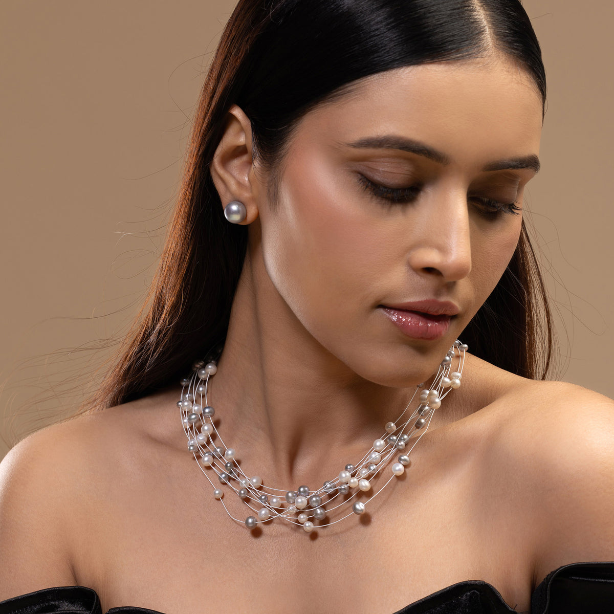 Floating Pearl Wire Necklace