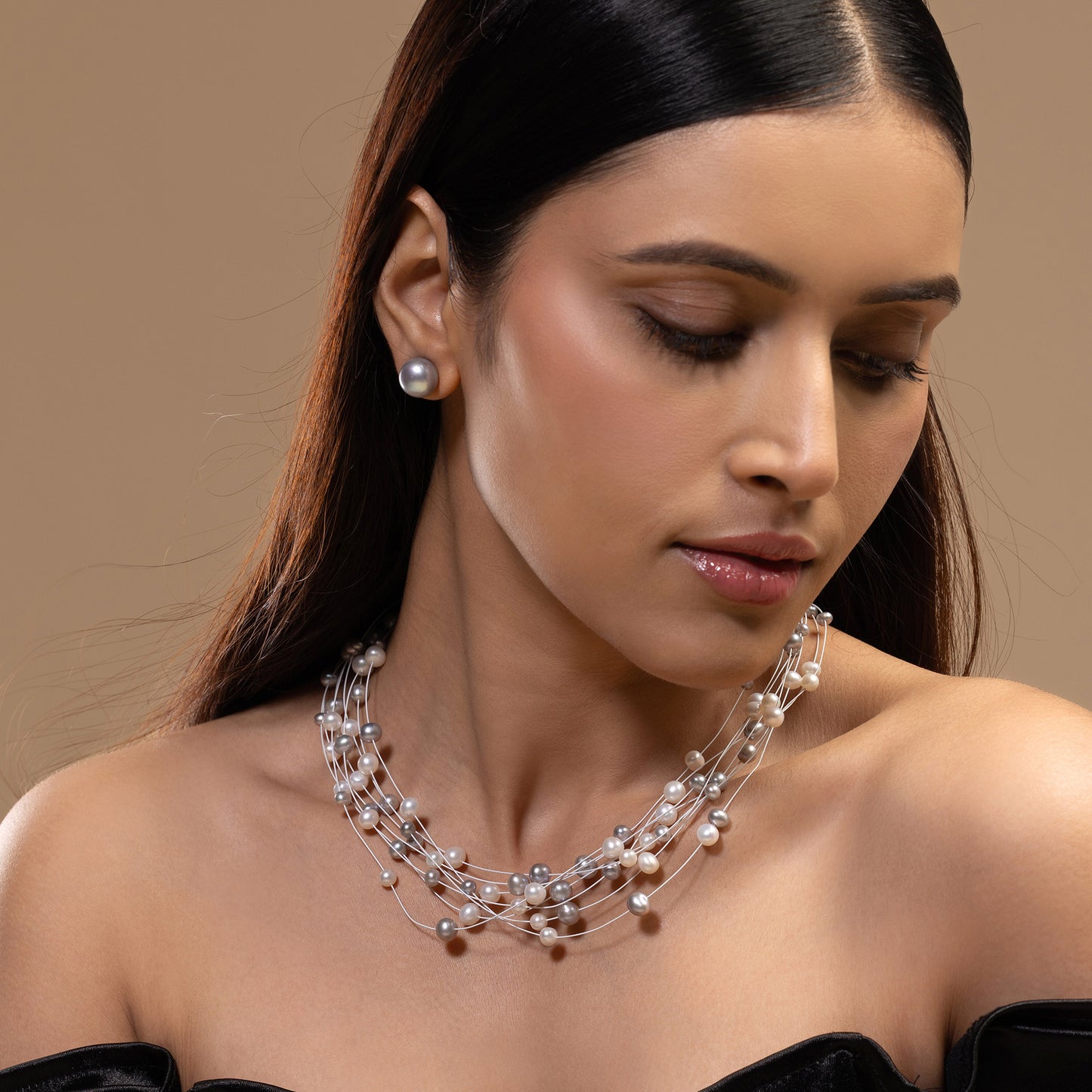 Floating Pearl Wire Necklace