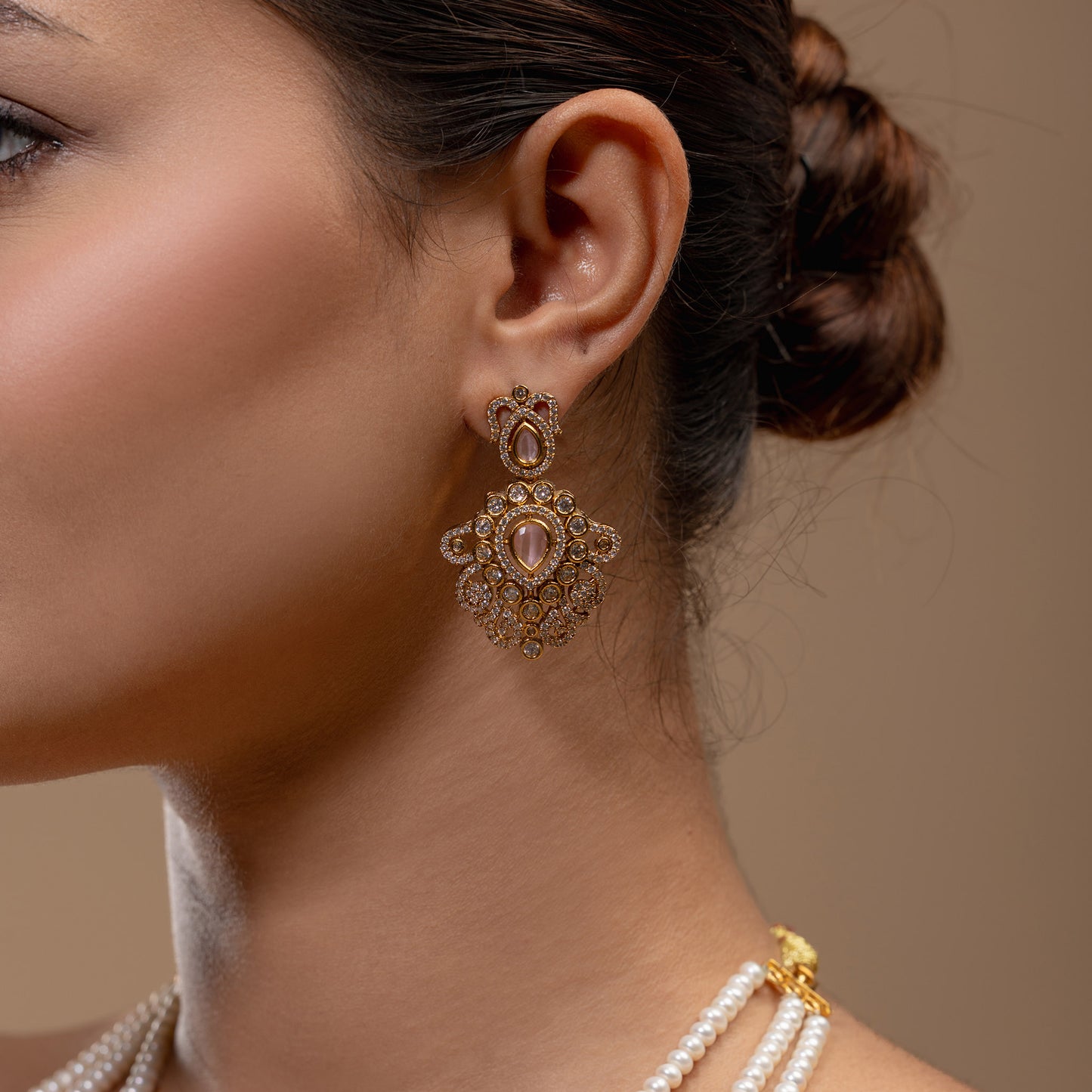 Pearl & Antique Gold Pendant Set