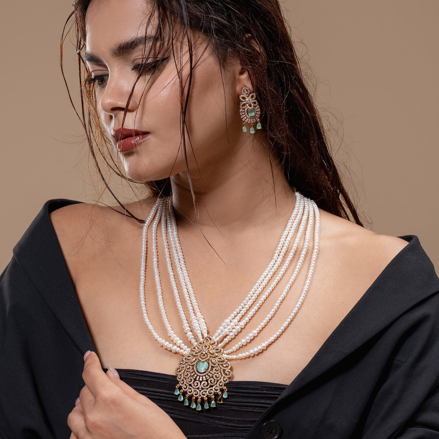 Multi-Strand Pearl & Green Stone Set