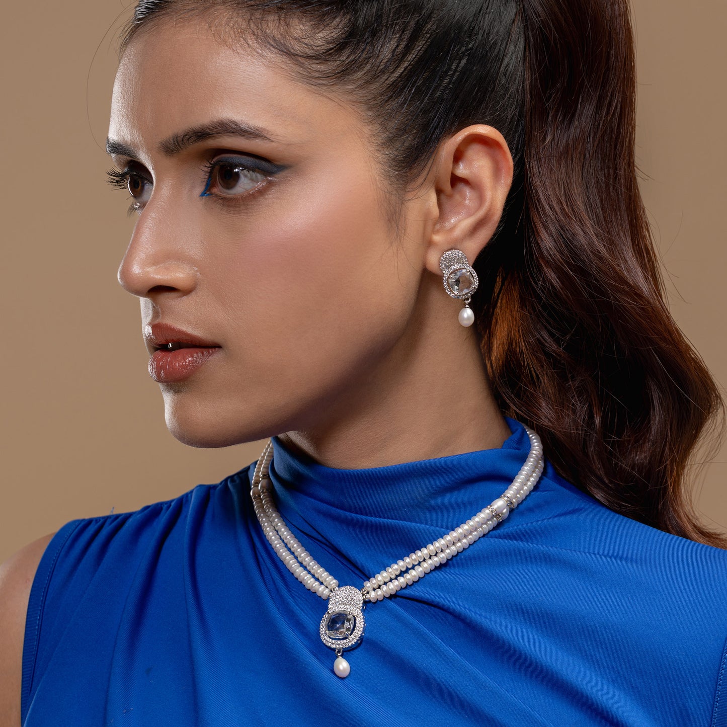 Grey Stone Pearl Pendant Necklace