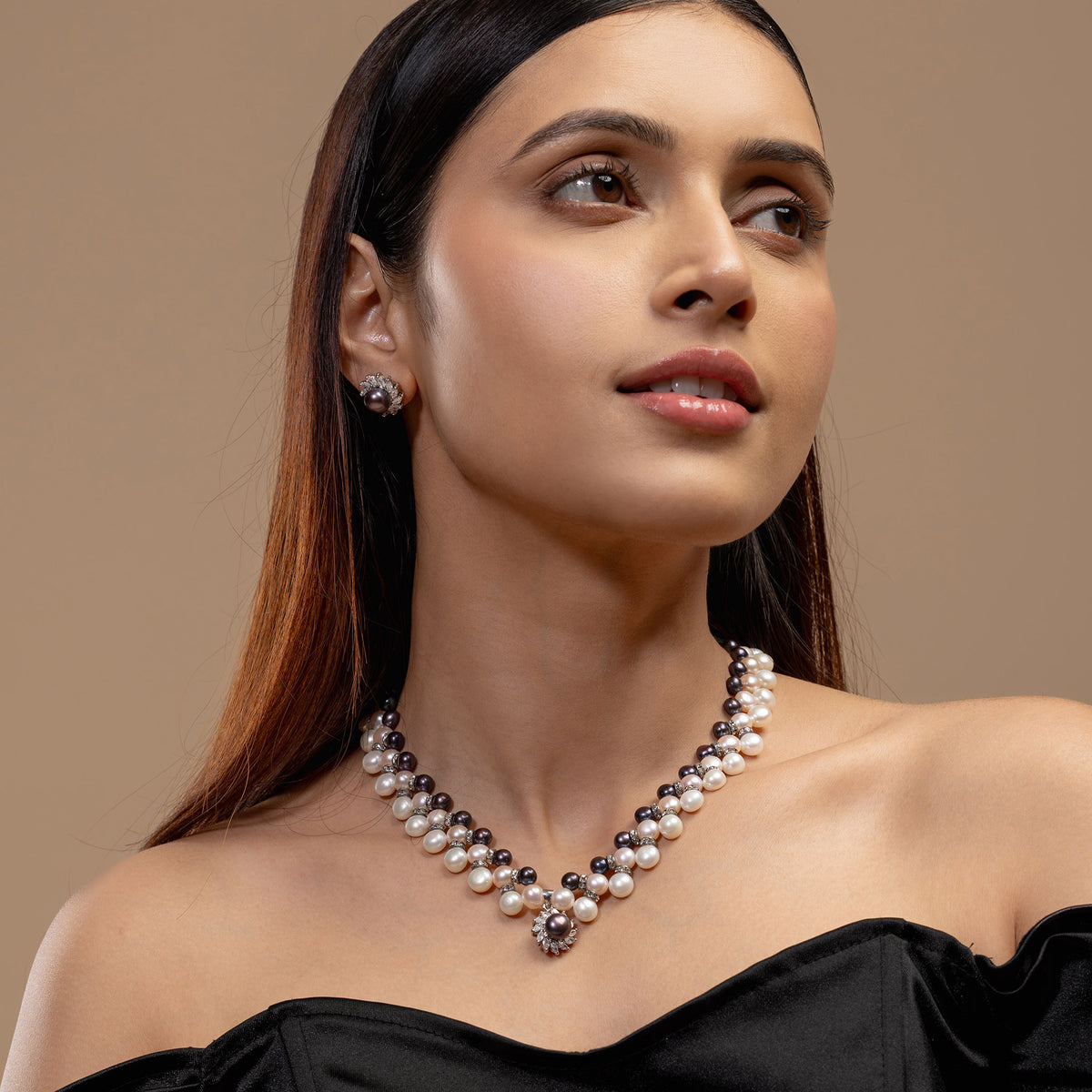 Peacock & White Pearl V-Necklace Set by Vionora Pearls & Gems